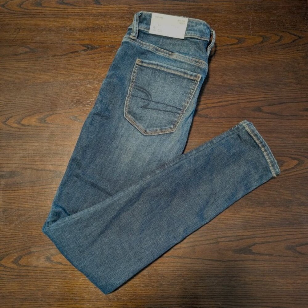 American Eagle Next Level Low-Rise Jegging